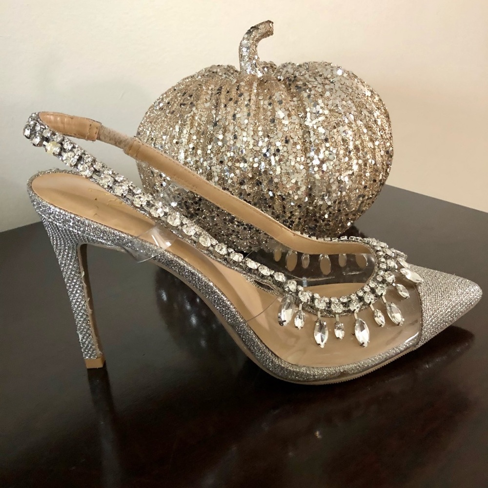 Stunning silver and clear rhinestone Thalia Sodi slingback pumps